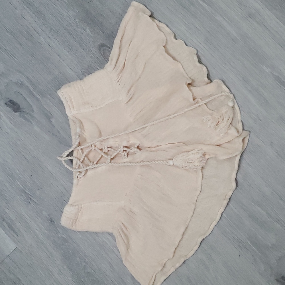 Jen's Pirate booty las Flores shorts in mineral size small.